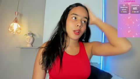 Snapshot of roxy_stone1 chatting on June 1, 2026, 7:15 pm roxy_stone1 online show from June 1, 2026, 7:15 pm