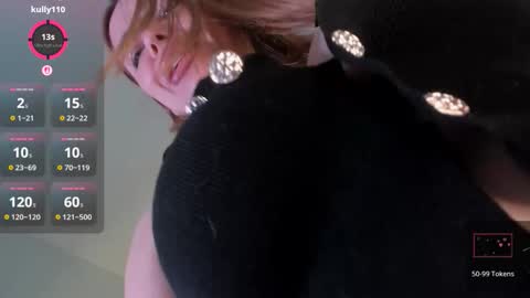 Snapshot of roxy_wet chatting on March 19, 2026, 1:37 pm Roxy follow me online show from March 19, 2026, 1:37 pm
