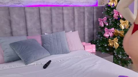 Snapshot of roxylester chatting on January 12, 2025, 8:04 am Roxy online show from January 12, 2025, 8:04 am
