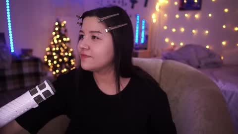 roxysuh online show from March 5, 2025, 11:06 am