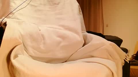Snapshot of royalcum67 chatting on April 26, 2026, 4:59 pm The genie of the lamp online show from April 26, 2026, 4:59 pm