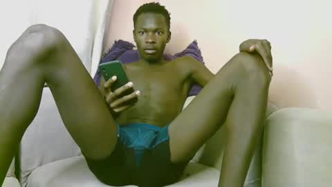 Snapshot of royalty254 chatting on March 24, 2026, 7:57 am royalty254 online show from March 24, 2026, 7:57 am