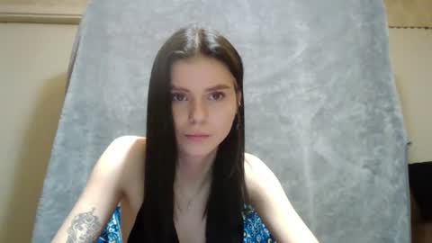 Snapshot of royalvelour chatting on June 23, 2026, 8:40 pm royalvelour online show from June 23, 2026, 8:40 pm