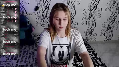 angela online show from November 14, 2025, 1:54 pm