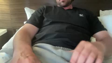 roythegil online show from June 9, 2026, 12:55 am