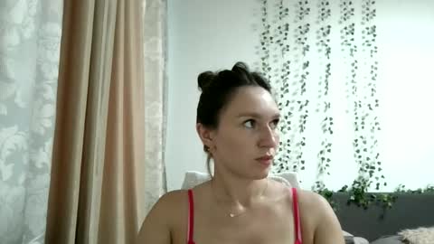 Roza05x online show from July 1, 2026, 1:45 pm
