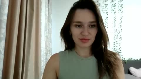 Roza05x online show from July 6, 2026, 3:25 pm