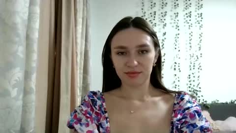 Roza05x online show from July 7, 2026, 2:32 pm