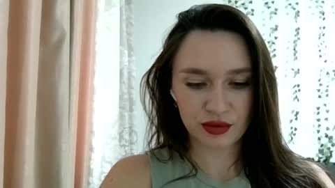 Roza05x online show from August 2, 2026, 9:41 am