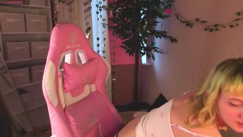 Roziett online show from March 14, 2026, 9:26 am