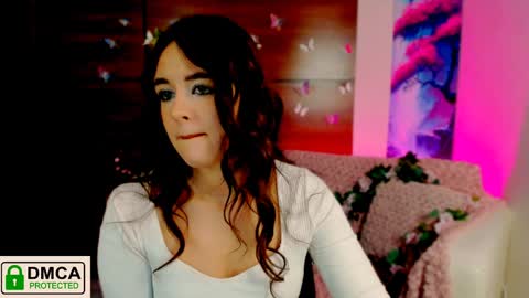 Snapshot of rozmary_ket chatting on December 14, 2024, 1:59 pm Im Rozmary nice to meet you 3 online show from December 14, 2024, 1:59 pm