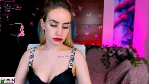 Snapshot of rozmary_ket chatting on February 13, 2025, 10:23 am Im Rozmary nice to meet you 3 online show from February 13, 2025, 10:23 am