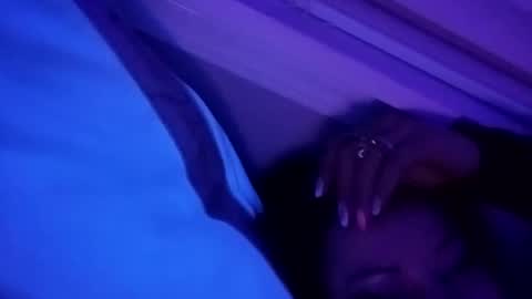 rraineonme online show from April 19, 2026, 11:53 am