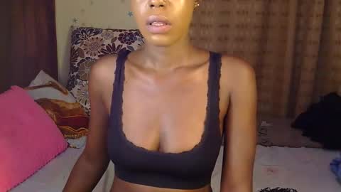 Rosee online show from March 19, 2026, 7:51 pm