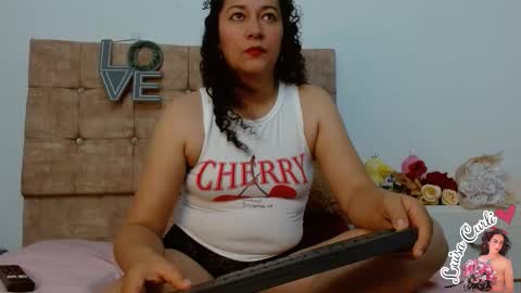 Snapshot of rubi_curly chatting on October 26, 2025, 9:53 pm rubi curly online show from October 26, 2025, 9:53 pm