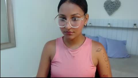 rubi_diamondk online show from April 16, 2026, 8:20 pm