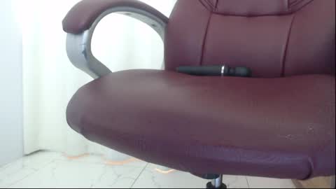 Rubi online show from April 17, 2026, 6:44 pm