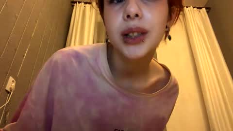 Snapshot of rubireyn chatting on November 13, 2025, 4:44 am Rubi online show from November 13, 2025, 4:44 am