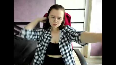 ruby_doyle online show from June 12, 2026, 11:42 am