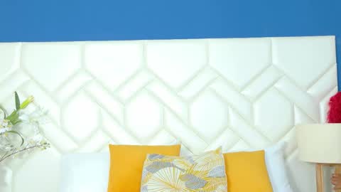 ruby_rogers_ online show from March 18, 2026, 12:30 pm