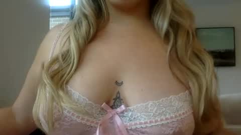Snapshot of rubyhill99 chatting on June 25, 2026, 11:09 pm rubyhill99 online show from June 25, 2026, 11:09 pm