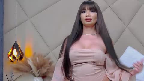 Snapshot of rubyluxee chatting on March 8, 2025, 7:05 am Ruby Luxe online show from March 8, 2025, 7:05 am