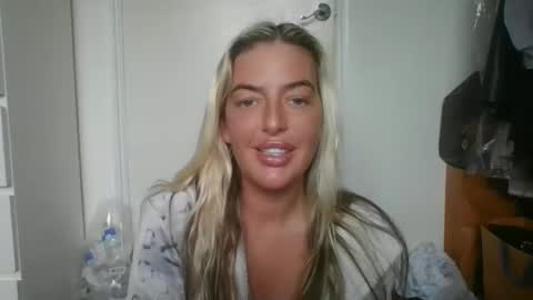 Snapshot of rubyredxxxoxxx chatting on December 29, 2024, 11:40 am rubyredxxxoxxx online show from December 29, 2024, 11:40 am