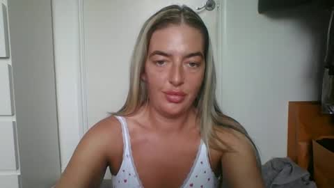 Snapshot of rubyredxxxoxxx chatting on February 16, 2025, 12:32 pm rubyredxxxoxxx online show from February 16, 2025, 12:32 pm