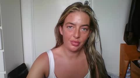 Snapshot of rubyredxxxoxxx chatting on September 20, 2025, 10:38 am rubyredxxxoxxx online show from September 20, 2025, 10:38 am