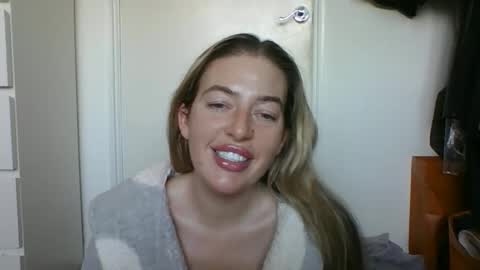 Snapshot of rubyredxxxoxxx chatting on November 21, 2025, 11:31 am rubyredxxxoxxx online show from November 21, 2025, 11:31 am