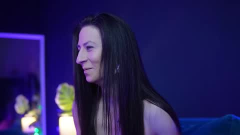  Ruby  online show from November 17, 2025, 10:37 pm