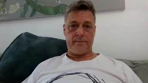 Snapshot of rudeski chatting on May 16, 2026, 1:10 pm rudeski online show from May 16, 2026, 1:10 pm