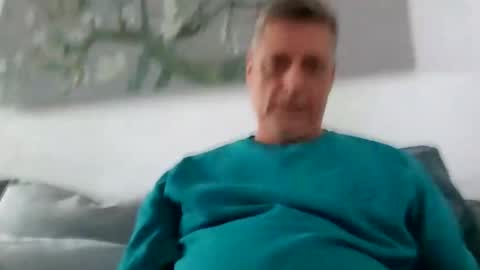 Snapshot of rudeski chatting on May 21, 2026, 2:57 pm rudeski online show from May 21, 2026, 2:57 pm