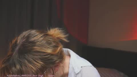 Mila online show from March 28, 2026, 5:12 pm