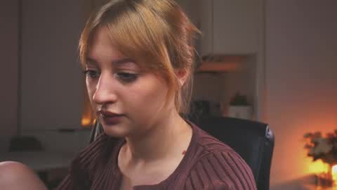 Mila online show from April 10, 2026, 5:28 pm