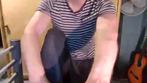 rugby_boy200 online show from April 5, 2026, 6:16 pm