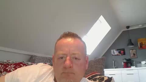 Snapshot of runepetter chatting on April 5, 2026, 6:05 pm bignorwegian online show from April 5, 2026, 6:05 pm