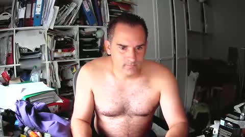 Snapshot of runner1978 chatting on September 22, 2025, 6:37 am runner1978 online show from September 22, 2025, 6:37 am