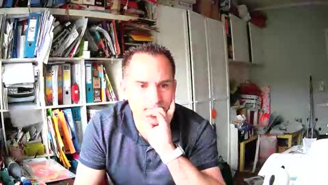 runner1978 online show from April 13, 2026, 8:09 am