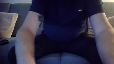 Snapshot of runner_1978 chatting on November 19, 2025, 7:19 am runner_1978 online show from November 19, 2025, 7:19 am