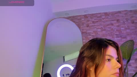 Snapshot of russcurley chatting on December 2, 2024, 8:55 pm Lorenn online show from December 2, 2024, 8:55 pm