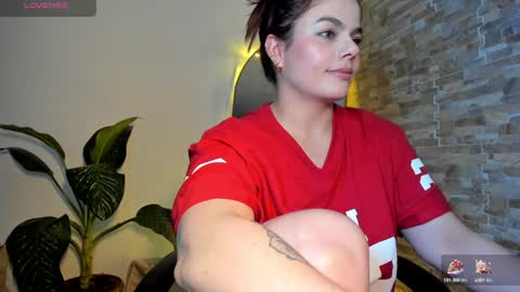 Snapshot of russcurley chatting on December 26, 2024, 2:44 am Lorenn online show from December 26, 2024, 2:44 am