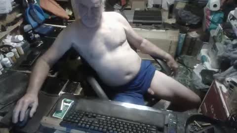 Snapshot of russtenail21 chatting on September 15, 2025, 6:41 pm Russtenail21 online show from September 15, 2025, 6:41 pm