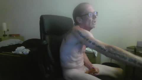 Snapshot of rusty3377 chatting on July 18, 2026, 1:43 am Ren online show from July 18, 2026, 1:43 am