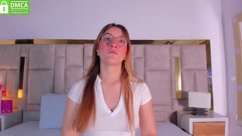 Snapshot of ruth_harvey chatting on September 28, 2025, 4:29 am Ruth online show from September 28, 2025, 4:29 am