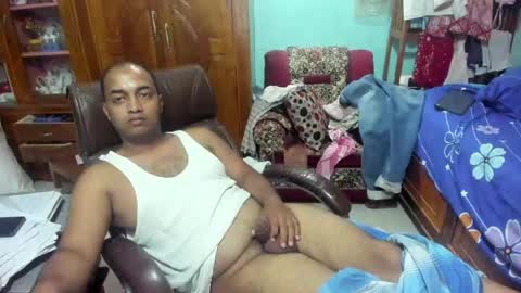 rwb17 online show from April 25, 2026, 12:13 am