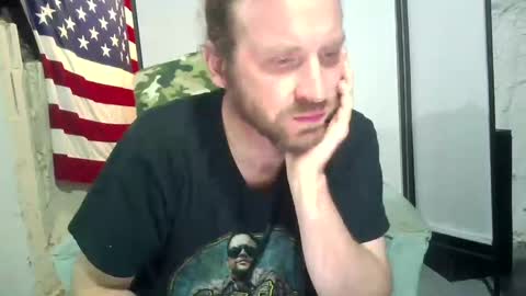 Snapshot of rwb1982 chatting on October 12, 2025, 2:32 am rwb1982 online show from October 12, 2025, 2:32 am