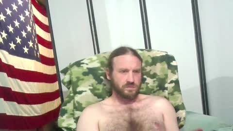 Snapshot of rwb1982 chatting on October 19, 2025, 6:41 pm rwb1982 online show from October 19, 2025, 6:41 pm