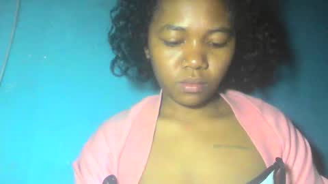 Snapshot of rwuica chatting on October 29, 2025, 2:36 am Rwuica online show from October 29, 2025, 2:36 am