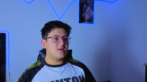 Snapshot of ryan_doretti chatting on November 3, 2025, 12:39 pm Ryan online show from November 3, 2025, 12:39 pm